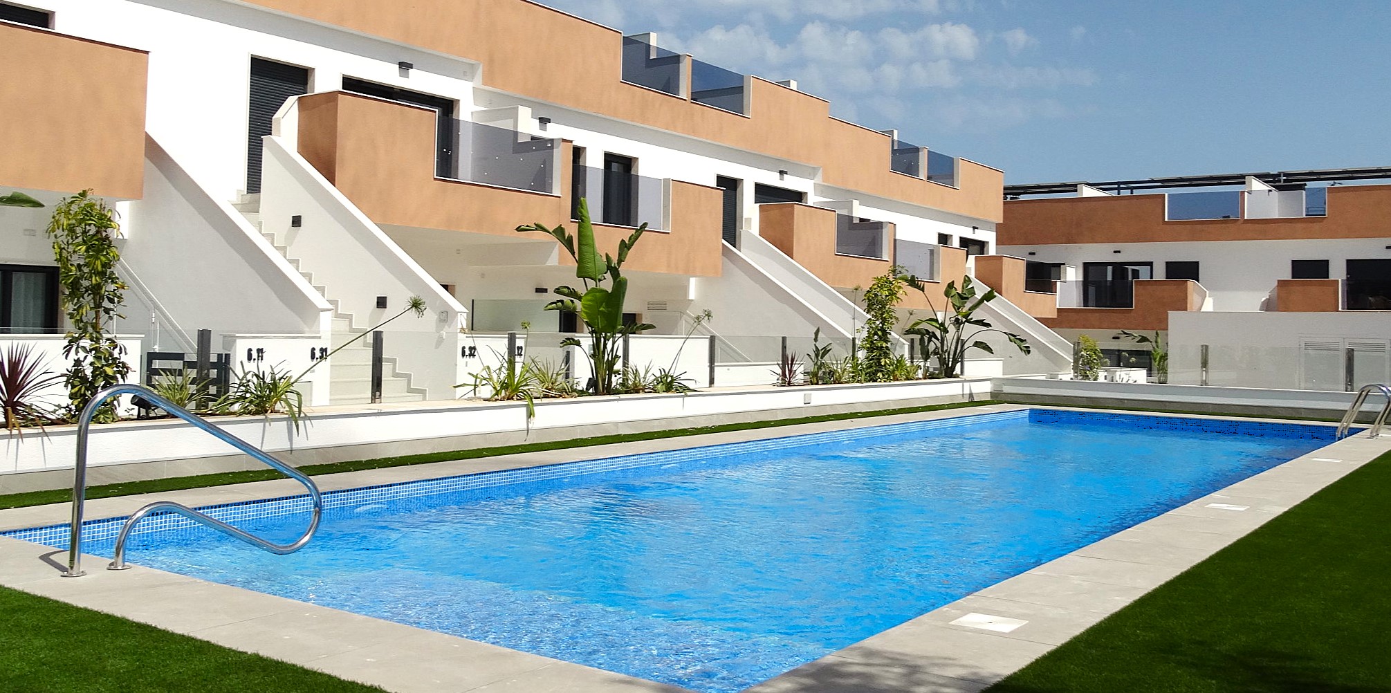 Exclusiva promoción de 28 viviendas de obra nueva en Pilar de la Horadada (Alicante)
